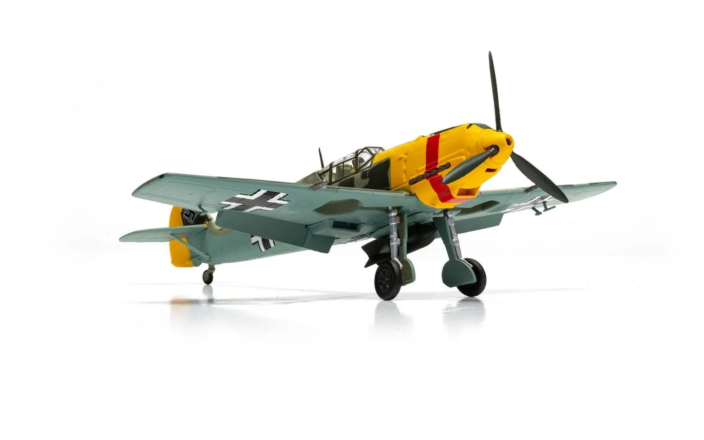 CORGI BF109E-4/B "YELLOW 1" OBERLEUTNANT "WALTER RUPP" (BATTLE OF BRITAIN 85)