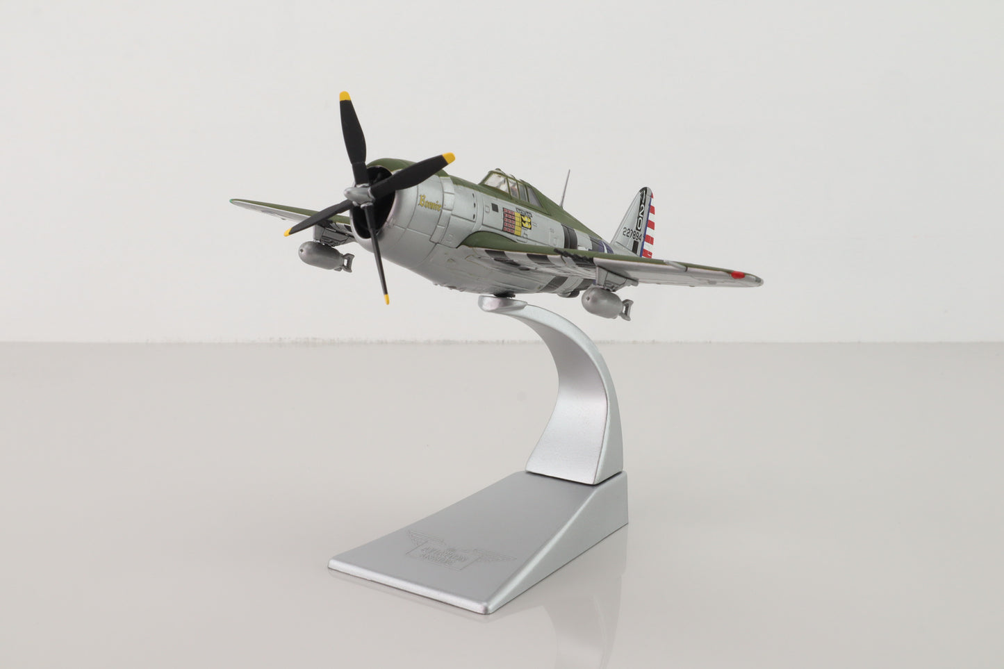 CORGI P-47D THUNDERBOLT USAAF "BONNIE" DECEMBER 1944