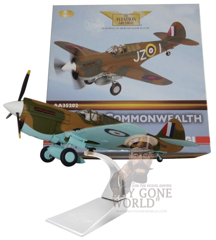 CORGI CURTISS P-40E WARHAWK RNZAF JOHNNIE GIBSON NEW ZEALAND 1942