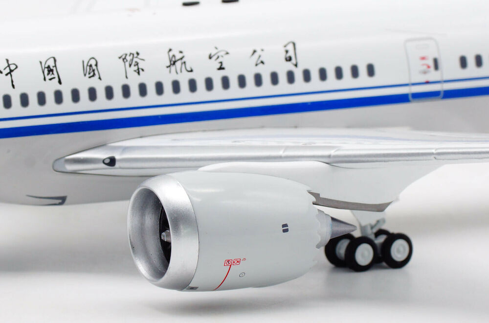 AVIATION 200 B787-9 AIR CHINA REG: B-7898
