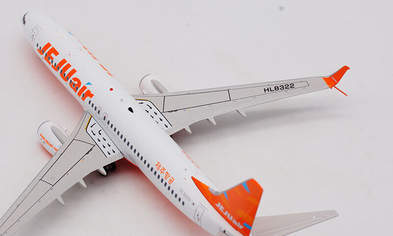 AVIATION 200 B737-8K5 JEJU AIR REG: HL8322