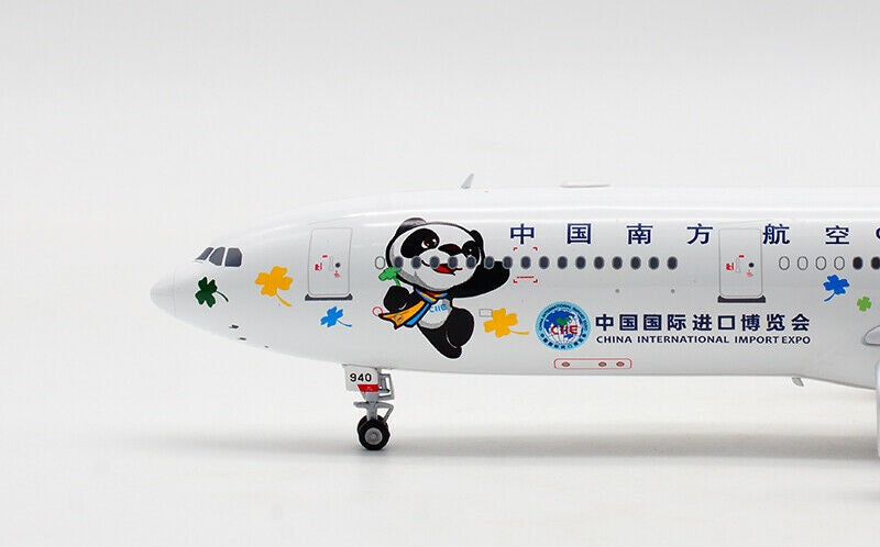 AVIATION 200 A330-300 CHINA SOUTHERN REG: B-5940