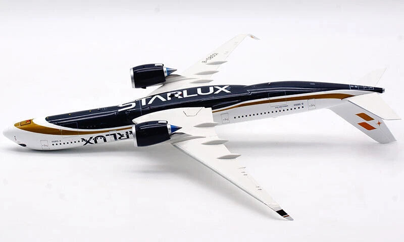 AVIATION 200 A350-900 STARLUX AIRLINES REG: B-58501