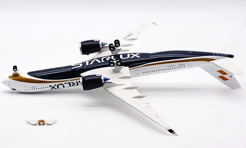 AVIATION 200 A350-900 STARLUX AIRLINES REG: B-58501