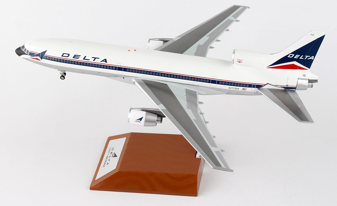 AVIATION 200 L-1011 TRISTAR DELTA AIR LINES REG: N717DA
