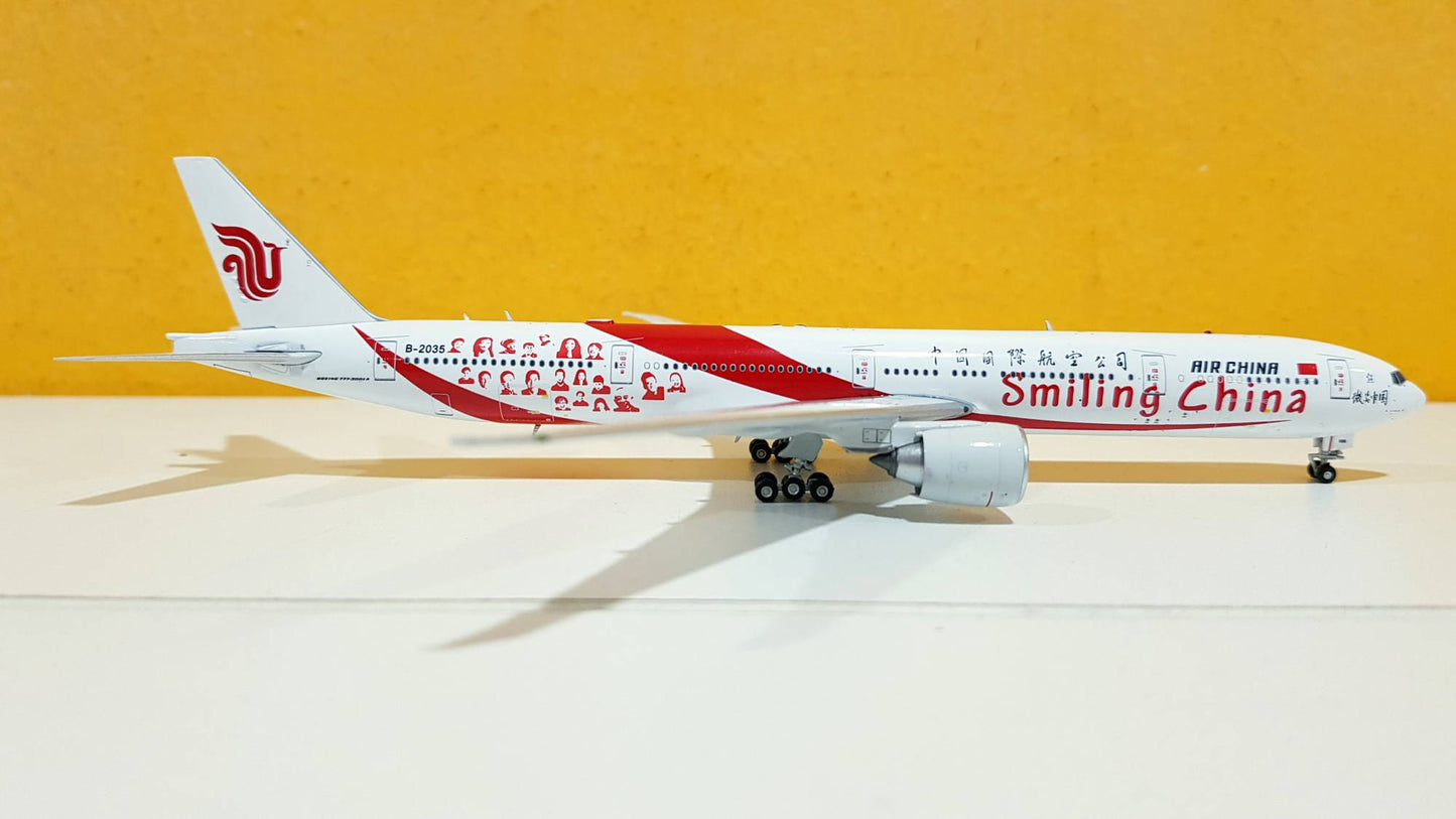 AVIATION 400 B777-300ER AIR CHINA "SMILING CHINA" REG: B-2035