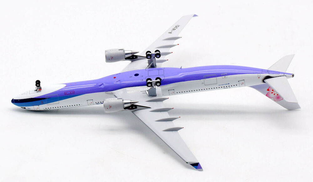 AVIATION 400 A330-302 CHINA AIRLINES REG: B-18351
