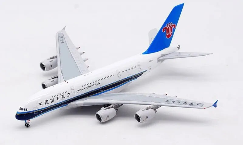 AVIATION 400 A380-841 CHINA SOUTHERN AIRLINES (DETACHABLE GEAR) REG: B-6136
