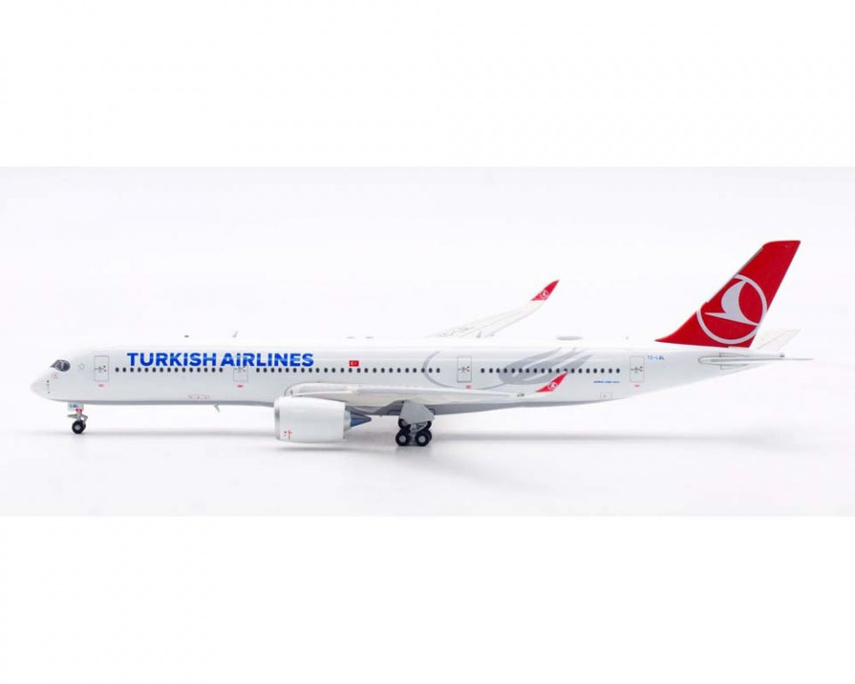 AVIATION 400 A350-941 TURKISH AIRLINES REG: TC-LGL