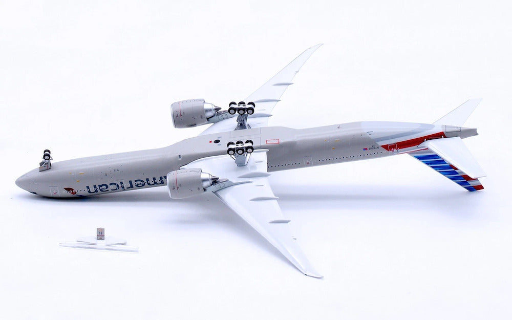 AVIATION 400 B777-323ER AMERICAN AIRLINES "DETACHABLE GEAR" REG: N736AT
