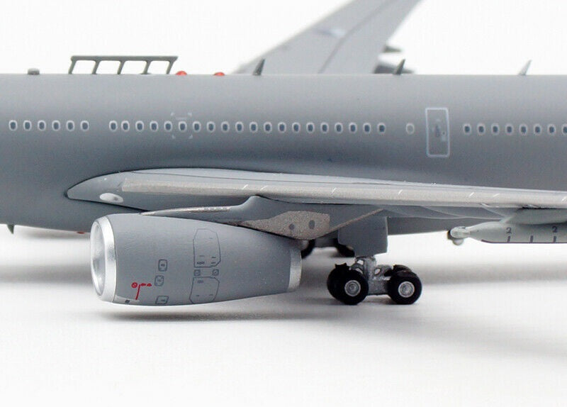 AVIATION 400 A330-243MRTT DUTCH AIR FORCE T-055