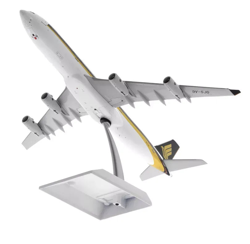 WB MODELS A340-300 SINGAPORE AIRLINES REG: 9V-SJG