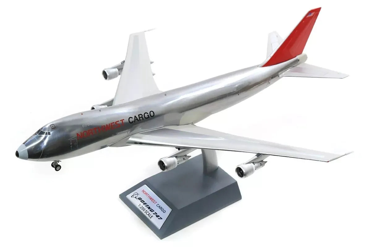 WB MODELS B747-200 NORTHWEST AIRLINES CARGO REG: N618US