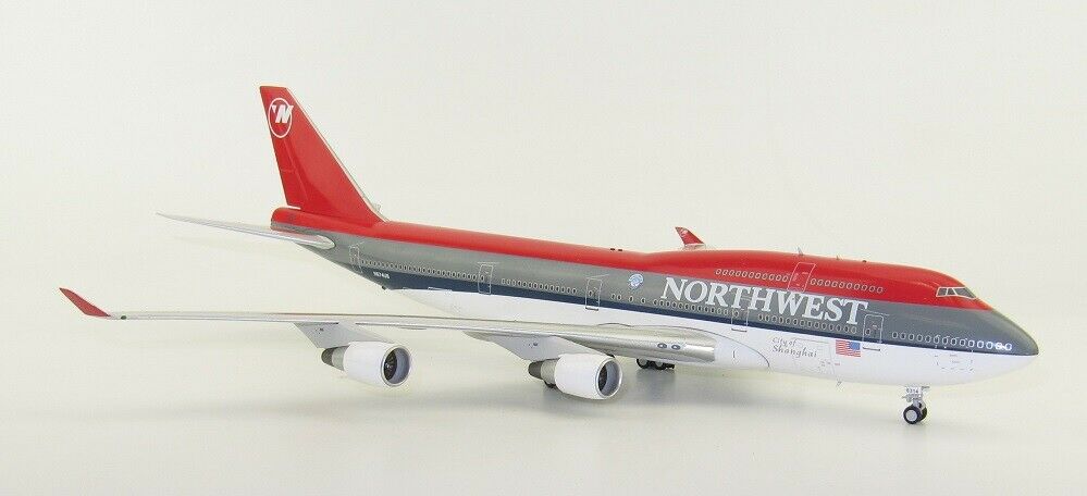 INFLIGHT B747-400 NORTHWEST AIRLINES REG: N674US CITY OF SHANGHAI