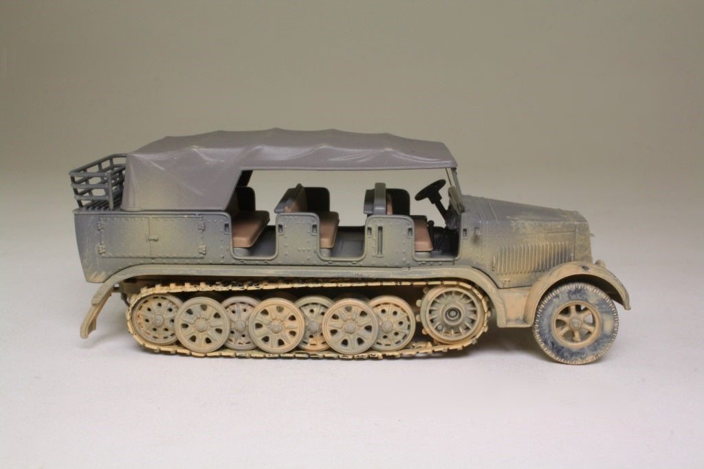 CORGI SDKFZ.7 GERMAN HALF-TRACK JUNE 1940