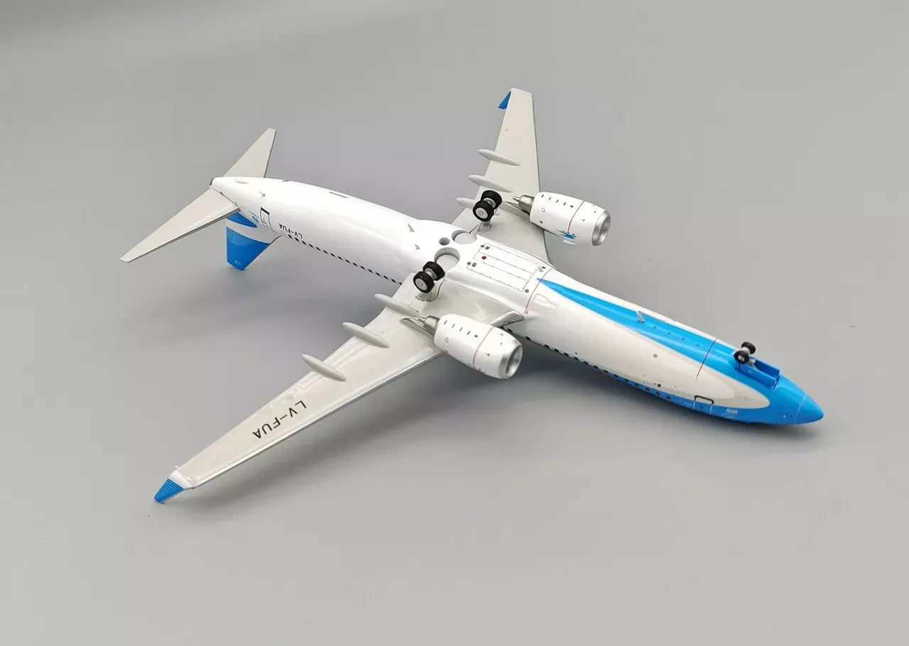 EL AVIADOR MODELS B737-800 AEROLINEAS ARGENTINAS REG: LV-FUA