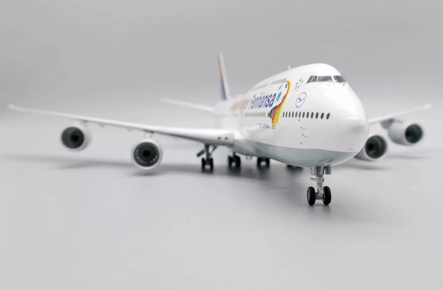 JC WINGS B747-8 LUFTHANSA "FANHANSA SIEGERFLIEGER" REG: D-ABYI