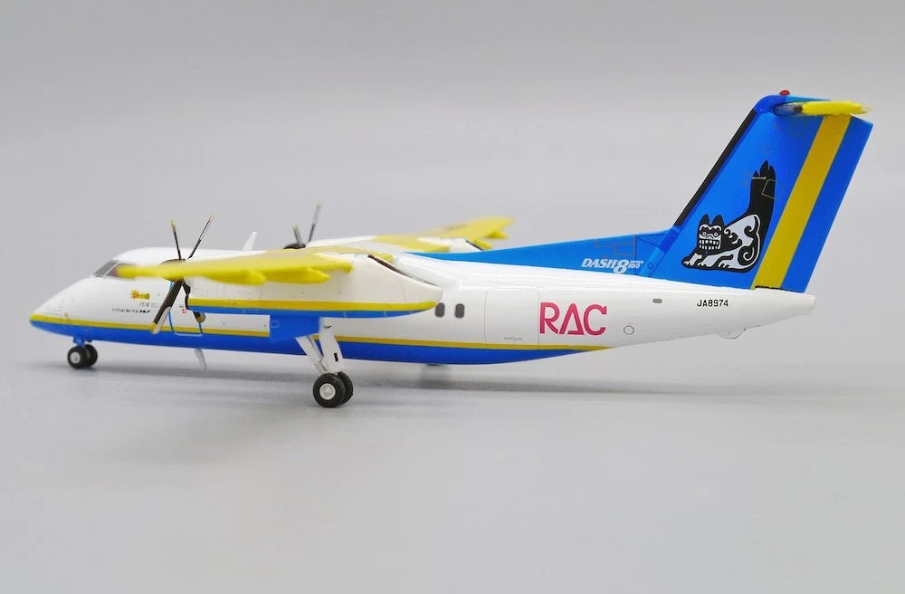 JC WINGS DASH 8-Q100 RYUKYU AIR COMMUTER (RAC) REG: JA8974