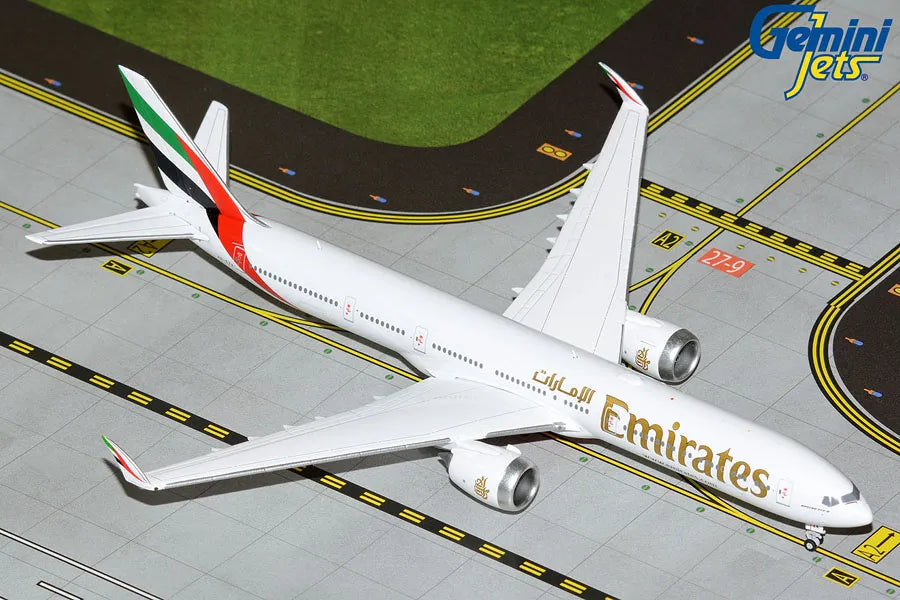 GEMINI JETS B777-9X EMIRATES (FOLDED WING TIPS) REG: A6-EZA