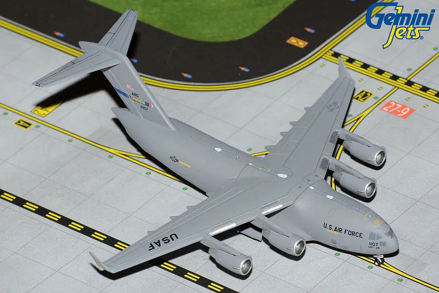 GEMINI JETS C-17A GLOBEMASTER III U.S. AIR FORCE REG: 02-1107