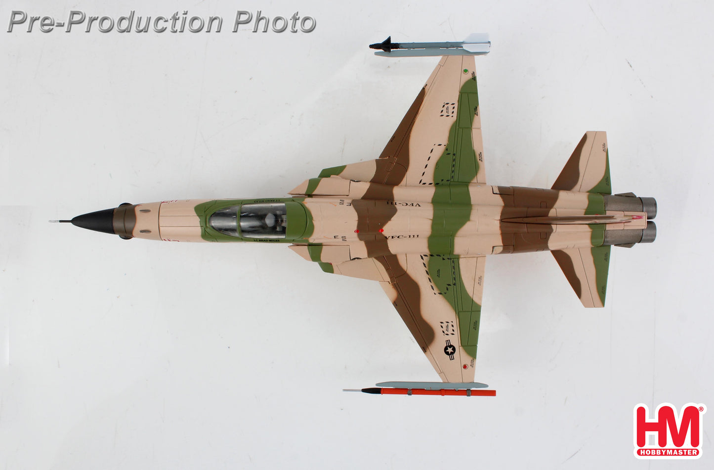 HOBBY MASTER F-5N "AVERSARY FIGHTER" RED 117 761533 VFC-111 2014
