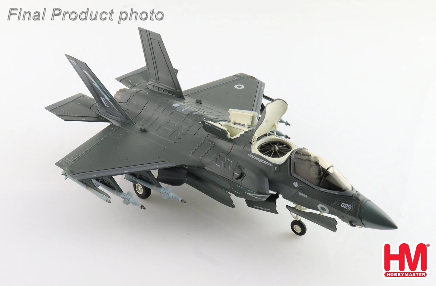 HOBBY MASTER F-35B LIGHTNING II "OPERATION ACHILLEAN" HMS QUEEN ELIZABETH NOV 2022