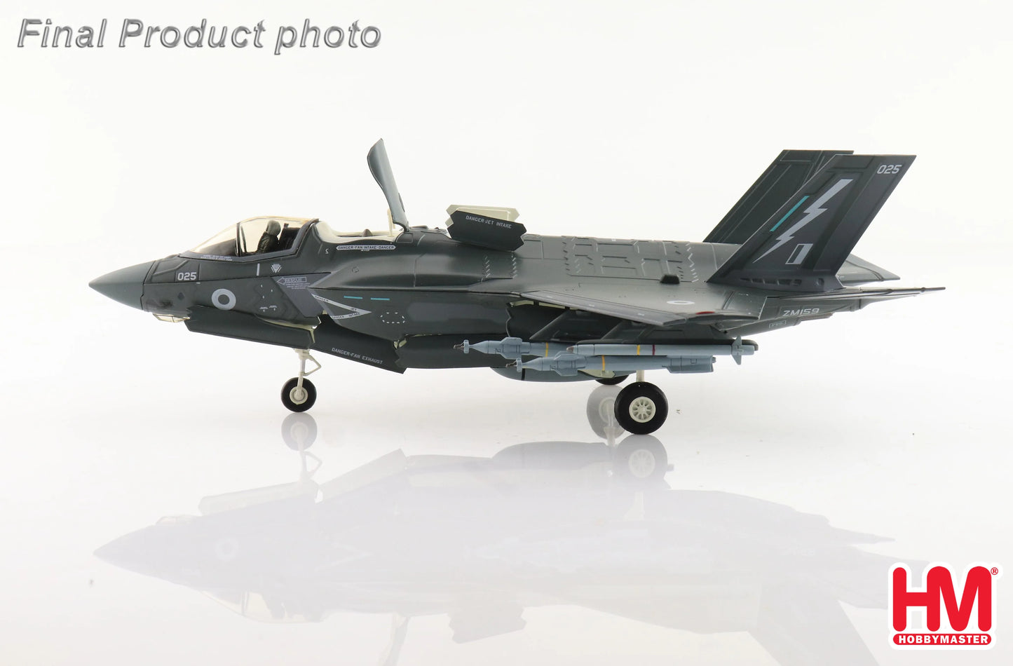 HOBBY MASTER F-35B LIGHTNING II "OPERATION ACHILLEAN" HMS QUEEN ELIZABETH NOV 2022