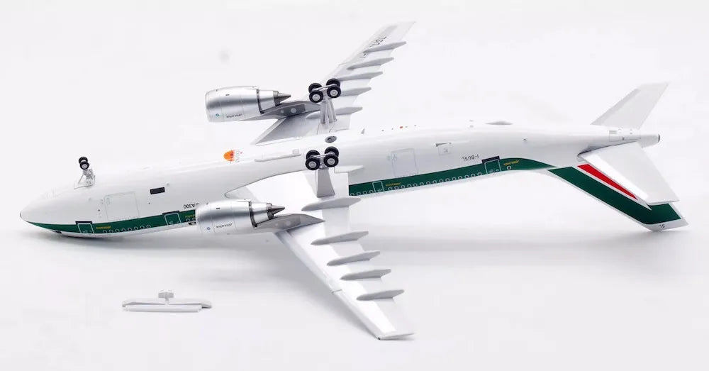 INFLIGHT 200 A300B4-203 ALITALIA REG: I-BUSL