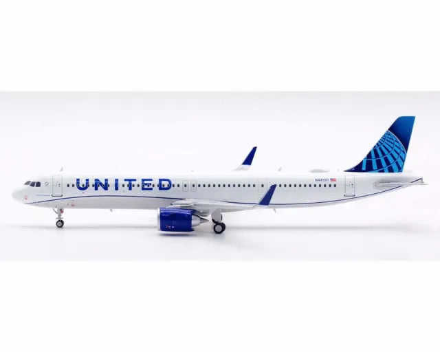 INFLIGHT 200 A321-271NX UNITED AIRLINES REG: N44501