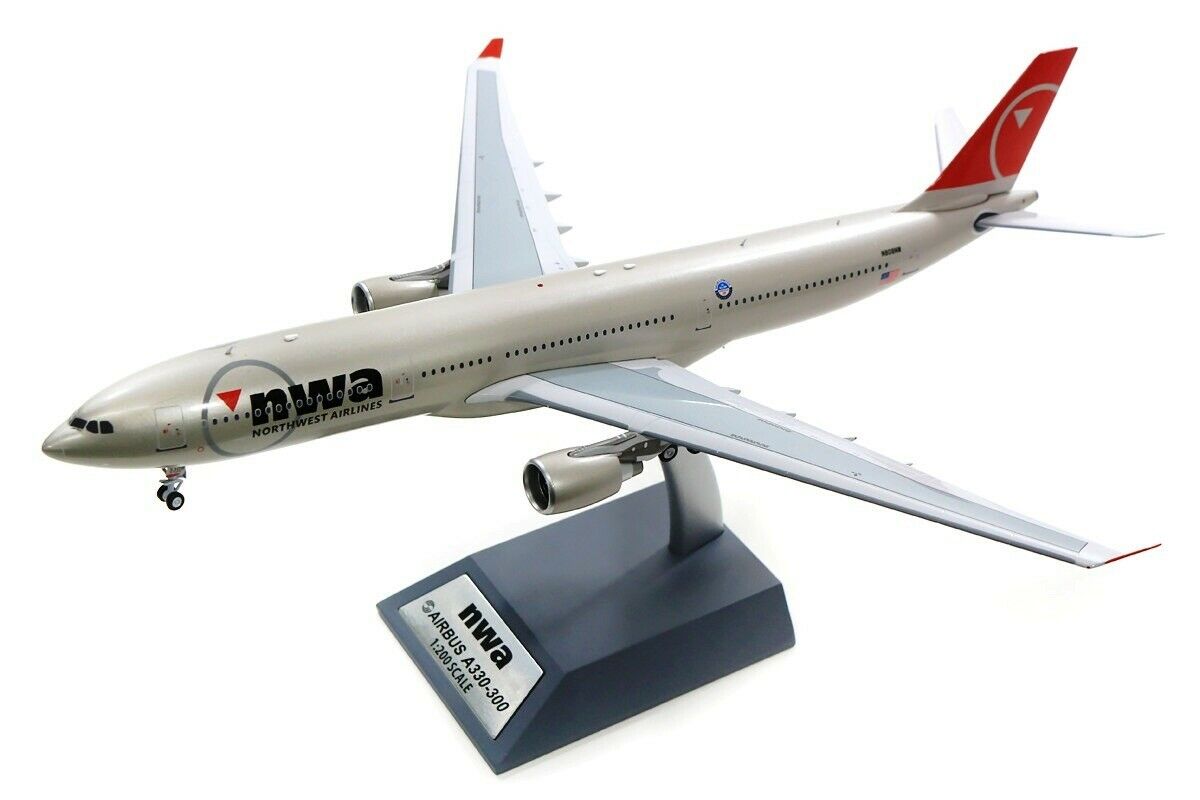INFLIGHT 200 A330-323 NORTHWEST AIRLINES REG: N808NW