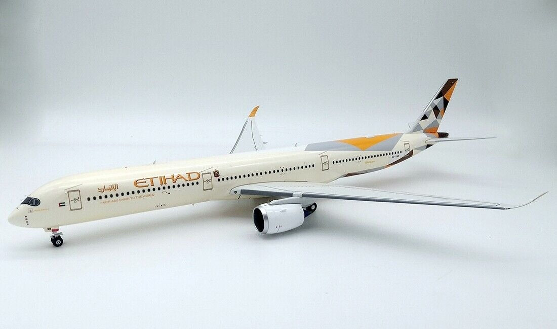 INFLIGHT 200 A350-104 ETIHAD AIRWAYS REG: A6-XWB