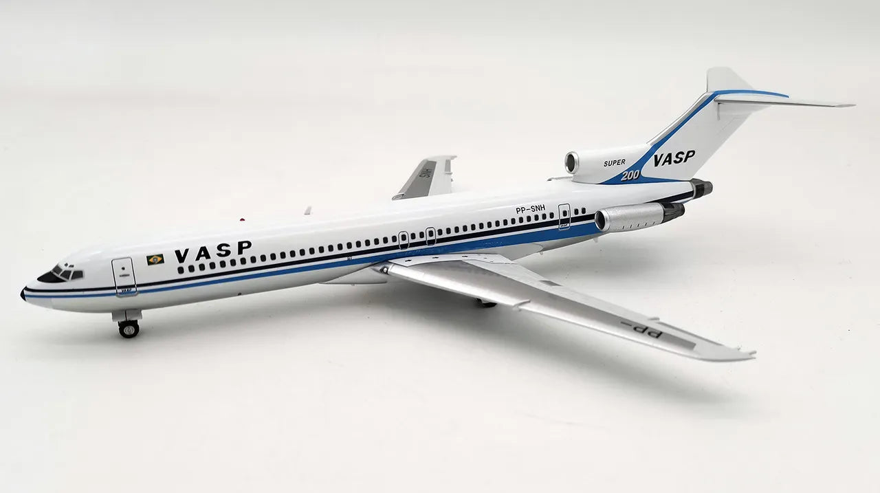 INFLIGHT 200 B722-200 VASP REG: PP-SNH