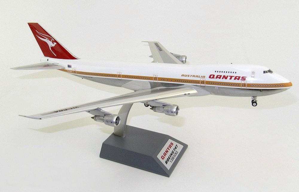 INFLIGHT 200 B747 QANTAS REG: VH-EBA + COLLECTORS COIN