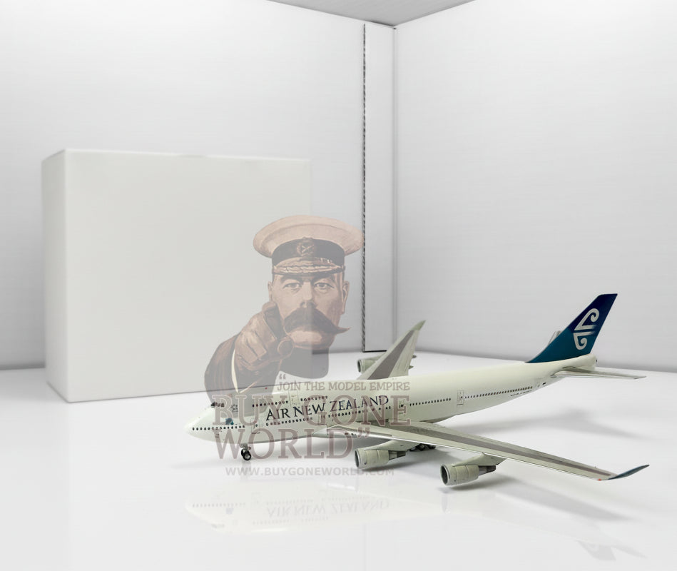 INFLIGHT 200 B747-400 AIR NEW ZEALAND REG: ZK-SUH