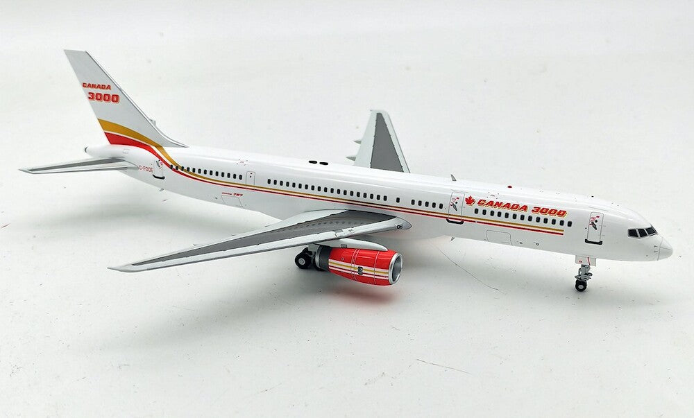 INFLIGHT 200 B757-28A CANADA 3000 REG: C-FOOE
