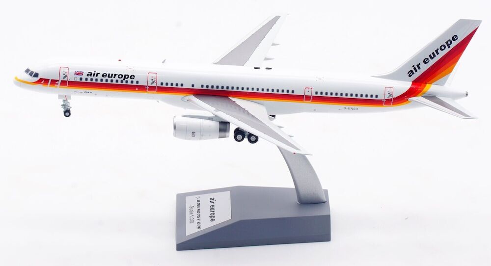 INFLIGHT 200 B757-236 AIR EUROPE REG: G-BNSD