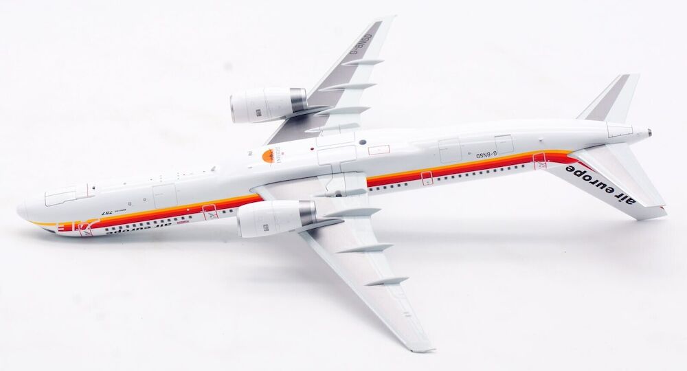 INFLIGHT 200 B757-236 AIR EUROPE REG: G-BNSD
