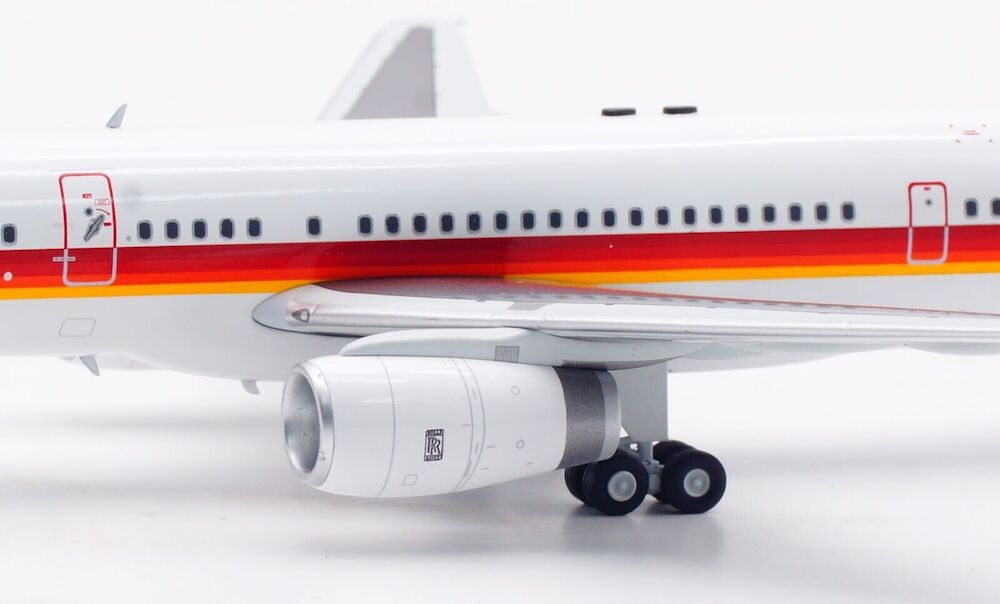 INFLIGHT 200 B757-236 AIR EUROPE REG: G-BNSD