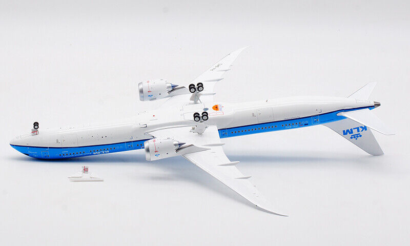 INFLIGHT 200 B787-10 DREAMLINER ROYAL DUTCH (KLM) REG: PH-BKG
