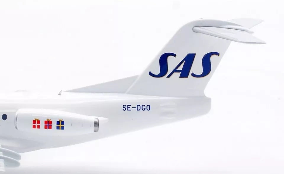 INFLIGHT 200 F-28-4000 SCANDINAVIAN AIRLINES (SAS) "FELLOWSHIP" REG: SE-DGO