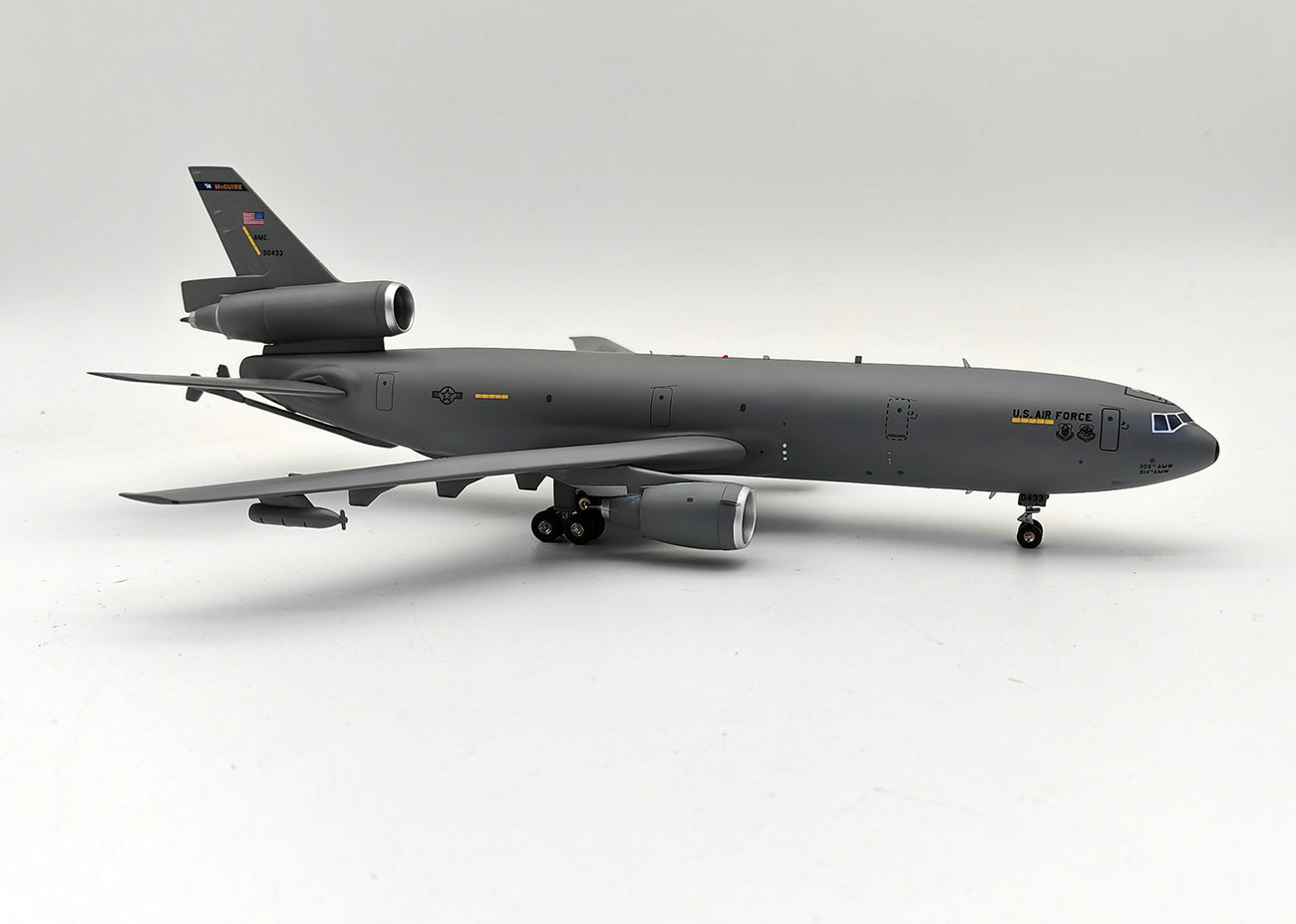 INFLIGHT 200 KC-10A EXTENDER USAAF REG: 90433