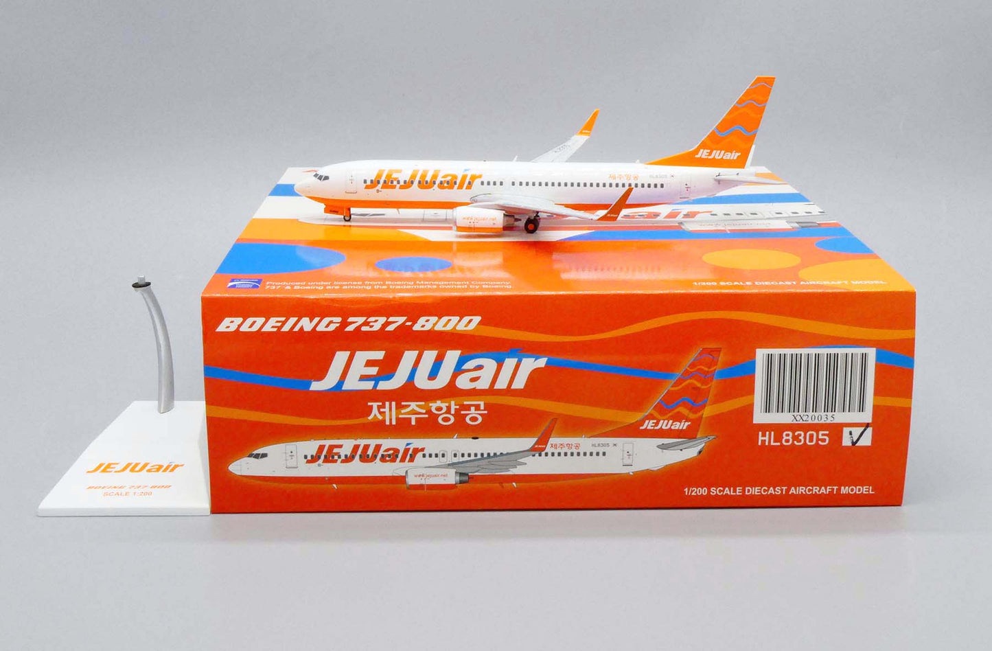 JC WINGS B737-800 JEJU AIR REG: HL8305