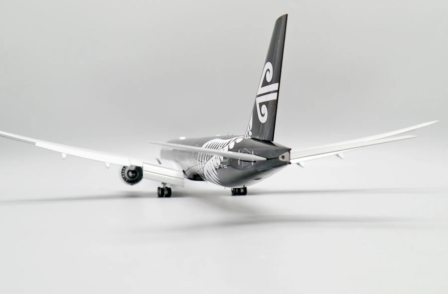 JC WINGS B777-300ER AIR NEW ZEALAND "ALL BLACKS" REG: ZK-OKQ