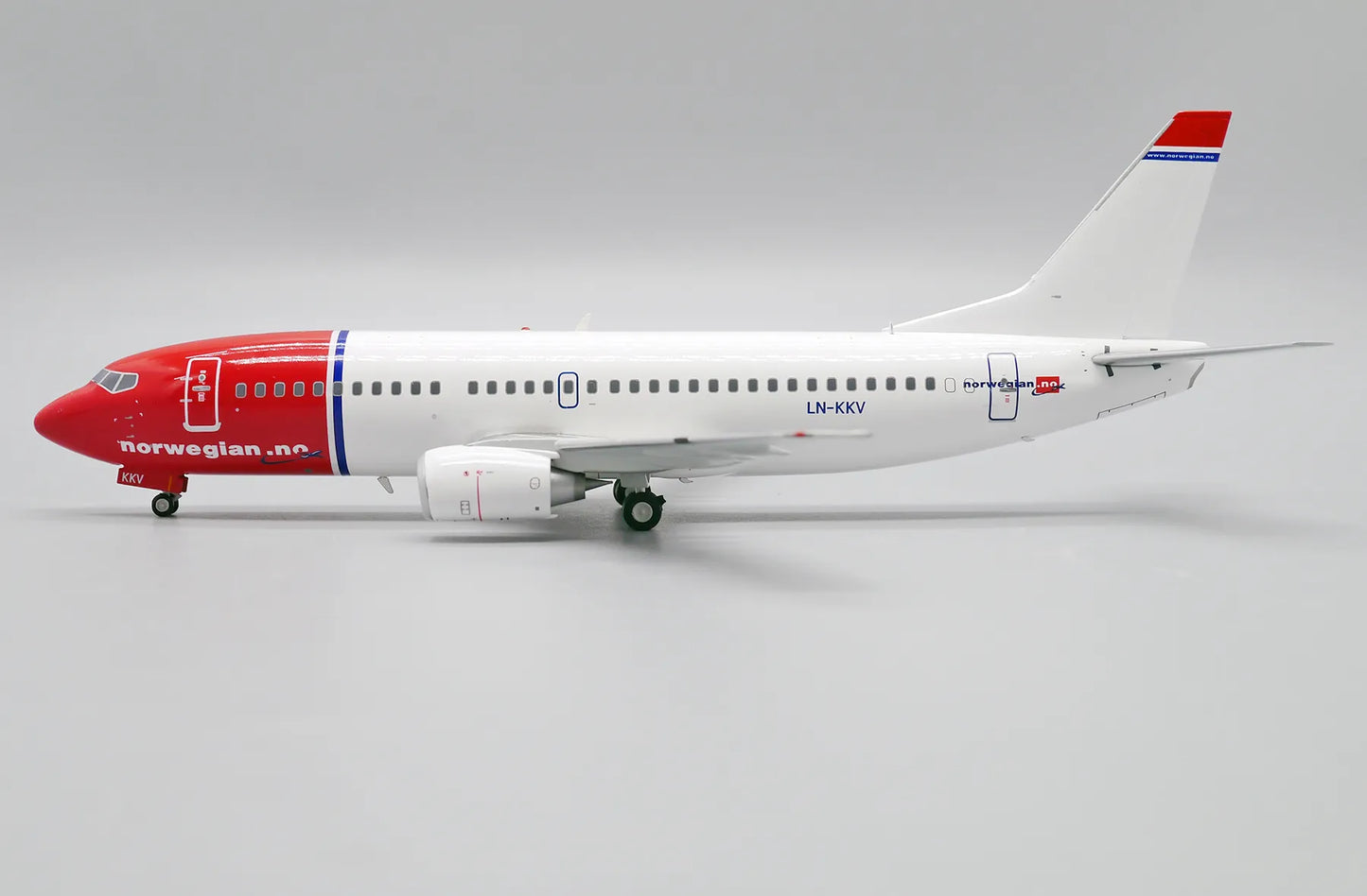 JC WINGS B737-300 NORWEGIAN REG: LN-KKV