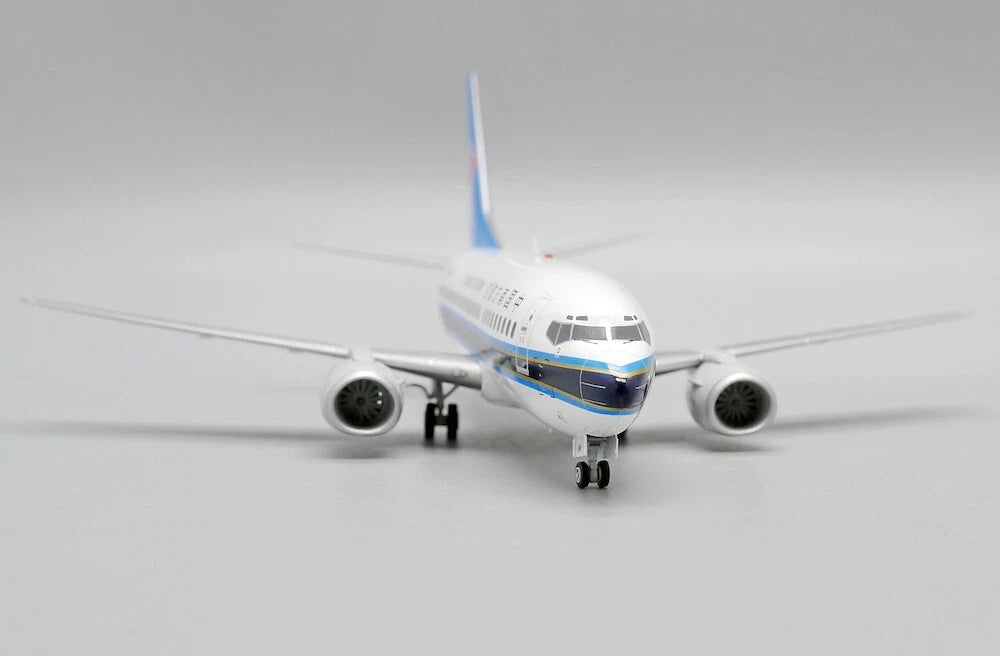 JC WINGS B737-500 CHINA SOUTHERN AIRLINES REG: B-2549