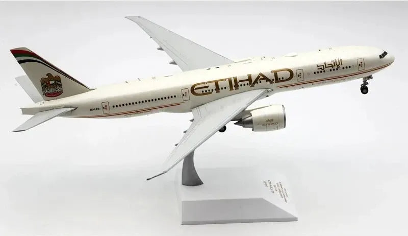 JC WINGS B777-200LR ETIHAD AIRWAYS REG: A6-LRB (LIMITED EDITION AVIATION TAG)