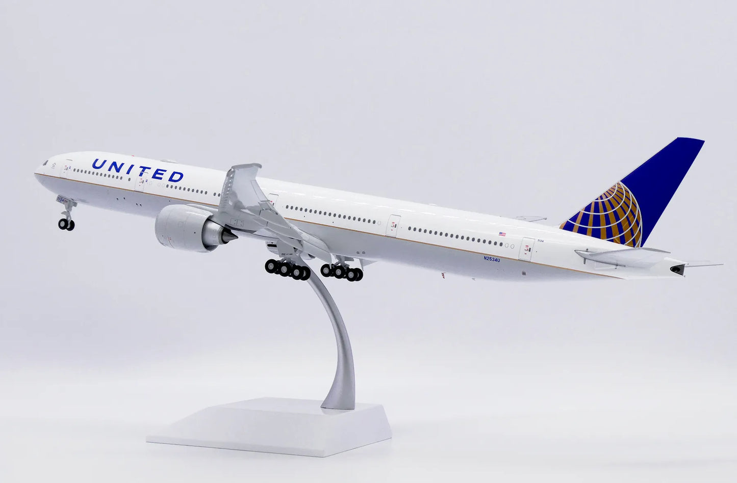JC WINGS B777-300ER UNITED AIRLINES (FLAPS DOWN) REG: N2534U