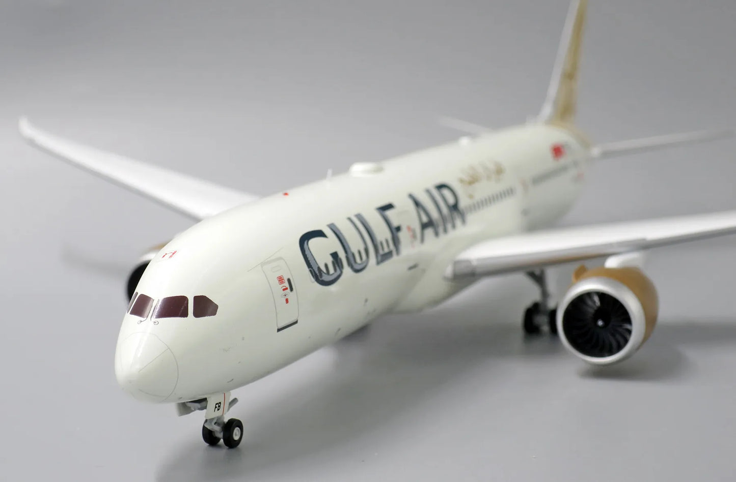 JC WINGS B787-9 DREAMLINER GULF AIR REG: A9C-FB