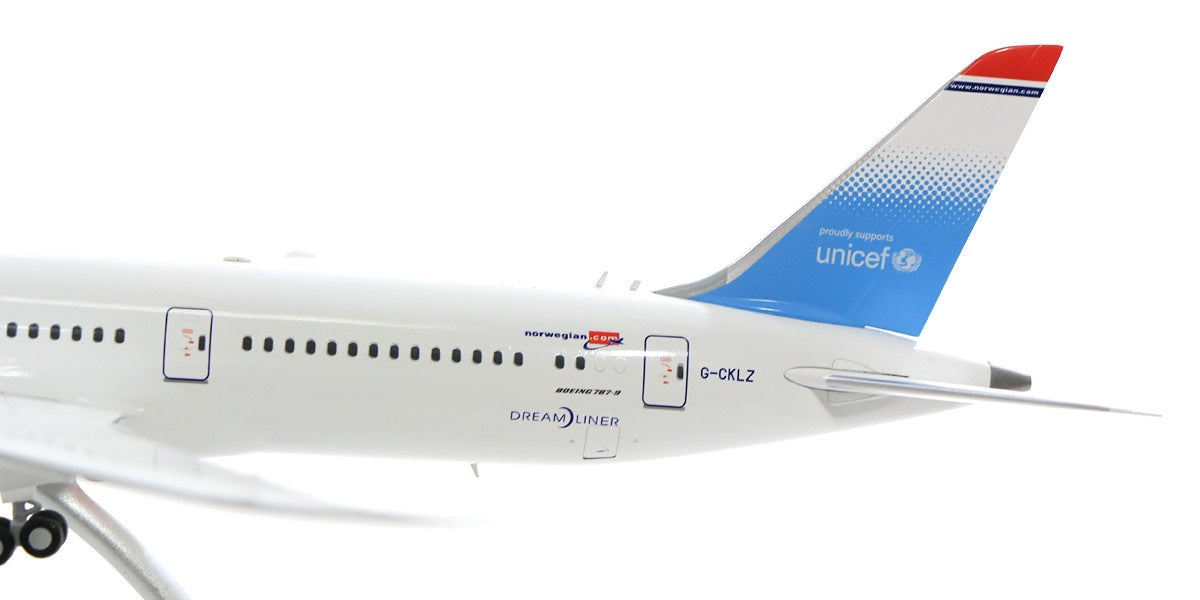 JC WINGS B787-9 DREAMLINER NORWEGIAN AIR "UNICEF LIVERY" REG: G-CKLZ
