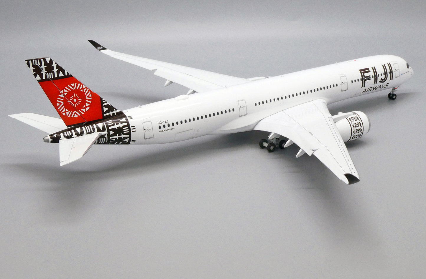 JC WINGS A350-900XWB FIJI AIRWAYS (FLAPS DOWN) REG: DQ-FAJ